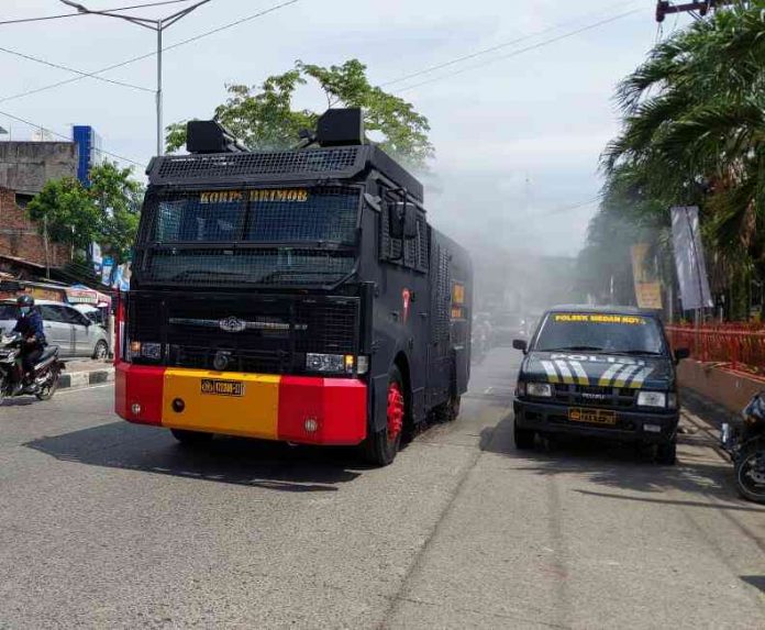 Cegah Penyebaran Covid-19, Satuan Brimob Polda Sumut Lakukan ...