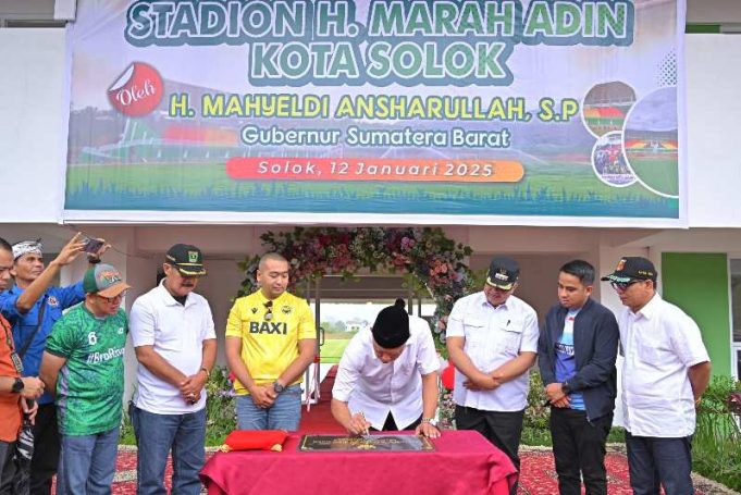 Gubernur Resmikan Stadion H.Marah Adin Kota Solok Pakai Nama Kakek Buyut Audy