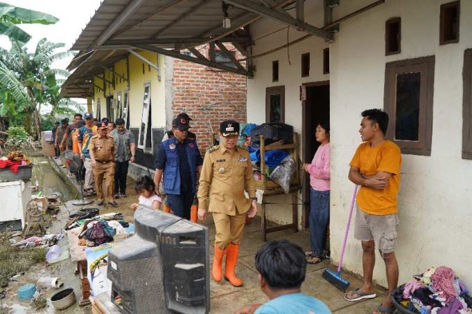 Deputi III BNPB & Pj Bupati Pringsewu Tinjau Lokasi Terdampak Banjir