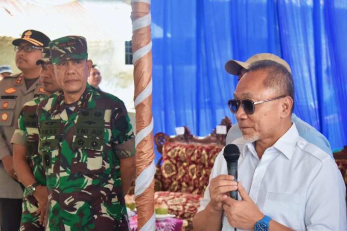 Danrem 043/Gatam Dampingi Menko Pangan RI Tinjau Lokasi Banjir di Palas Lamsel