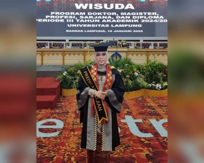 Mira Rozanna Lulusan Terbaik 1 Program Doktor, Predikat Dengan Pujian – Skor 388