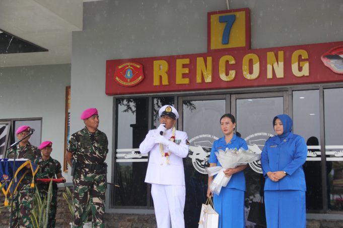 Upacara Purna Wira dan Purna Tugas Prajurit Yonif 7 Marinir