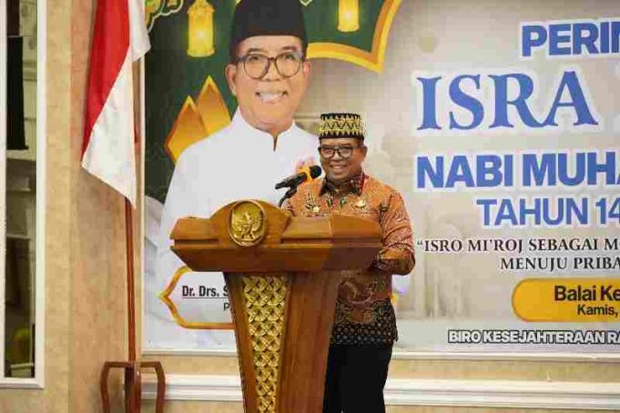 Pj. Gubernur Samsudin Hadiri Peringatan Isra Mi’raj Nabi Muhammad SAW 1446 H/2025
