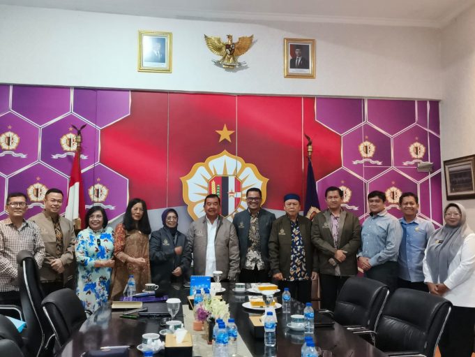 HUT ke-1 New TELSTRA: Majalah untuk Masyarakat, Katalisator Keutuhan Bangsa