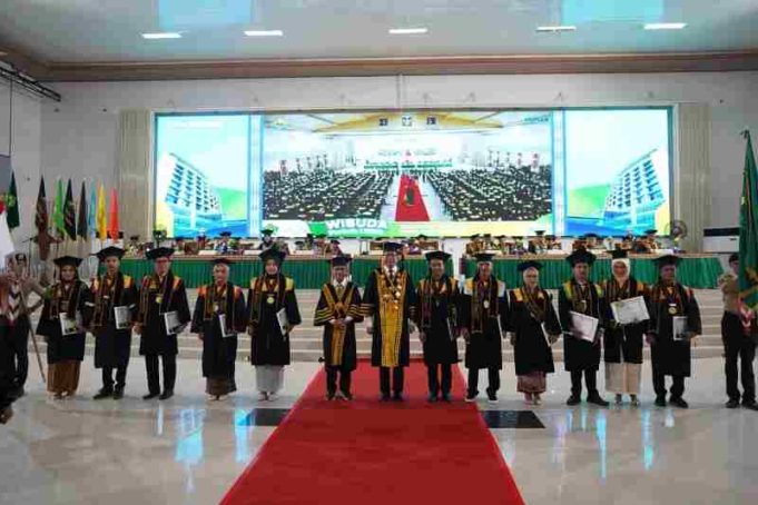 UIN RIL Wisuda 838 Lulusan, Rektor Tekankan Pentingnya Inovasi di Era Society 5.0