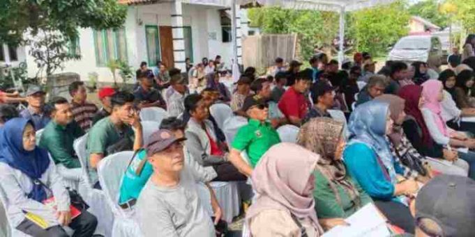 Andy Roby Ajak Warga Metro Tingkatkan Gotong Royong dan Tanam Pohon