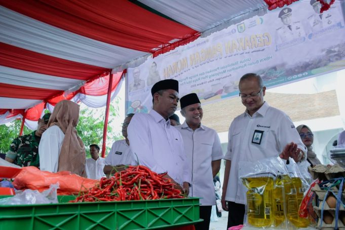 Bupati dan Wabup Sergai Tinjau Gerakan Pangan Murah di Perbaungan