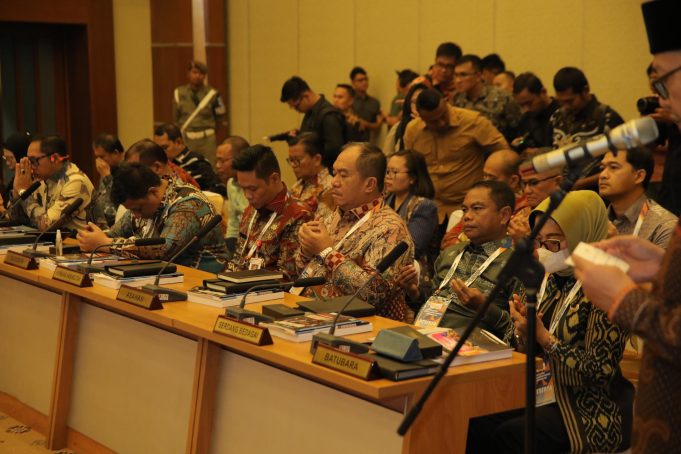 Bupati Asahan Ikuti RUPS Bank Sumut