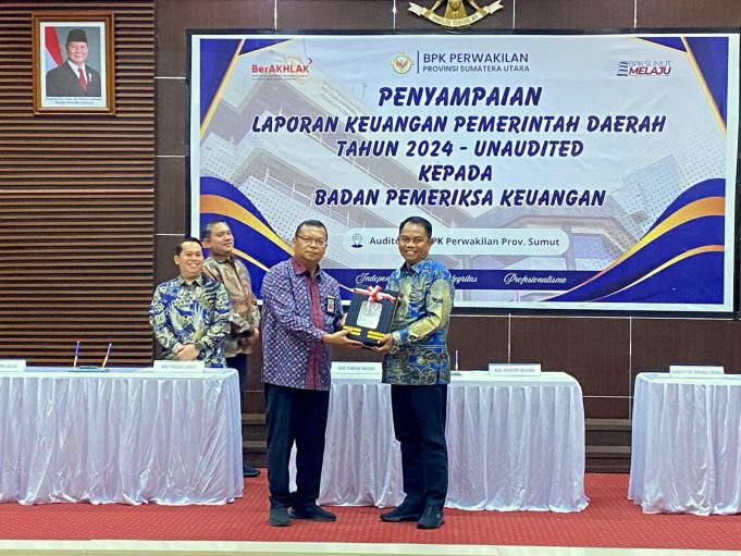 Pemkab Sergai Serahkan LKPD 2024, Bupati Darma Wijaya : Siap Menjalankan Pedoman dan Regulasi