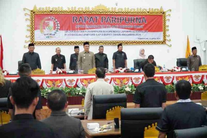 Bupati Tubaba Sampaikan Rekomendasi LKPJ TA 2024 Pada Rapat Paripurna DPRD