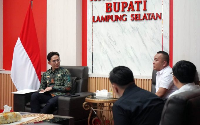 Bupati Lamsel Terima Audiensi Praswad Nugraha, Bahas Rencana Bantuan dari World Bank
