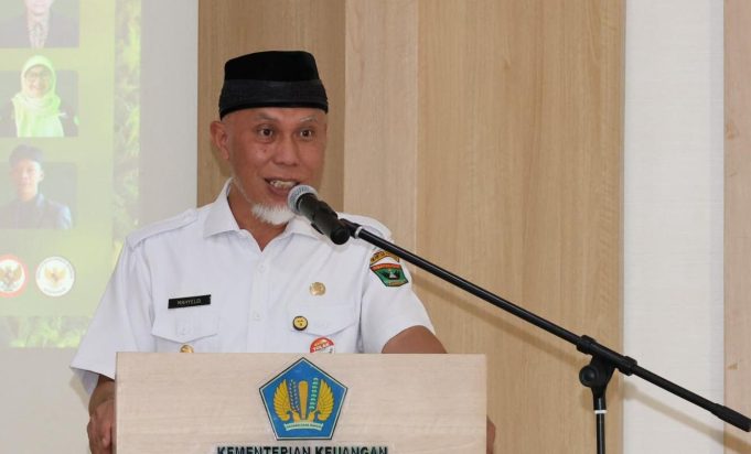Mahyeldi Apresiasi Seminar Kebijakan Luar Negeri dan Pembangunan Nasional
