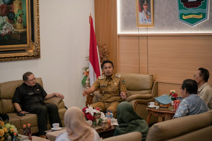 Wagub Sumbar Ajak Kepala Daerah Optimalkan Peran Birokrat Komunikasikan Program Pemerintah Via Medsos