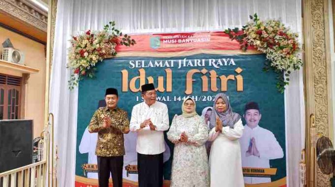 Gelar Open House, Rumah Pribadi Bupati Muba di Geruduk Masyarakat