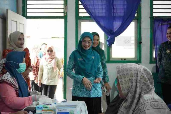 Ketua TP-PKK Novianti Tinjau Langsung Pelaksanaan Program “TUBABA Q SEHAT”