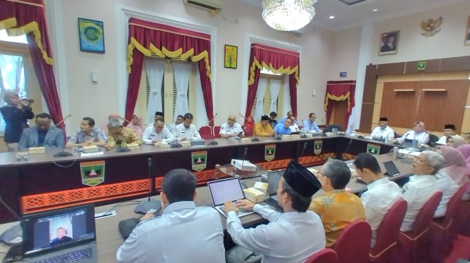 Gubernur Mahyeldi: Perbankan Syariah di Sumbar Tumbuh Pesat di Atas Rata-Rata Nasional