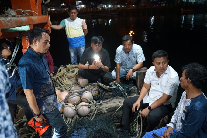 Wagub Vasko Gempur Pukat Harimau: Laut Sumbar Bukan Tempat Perusak Alam