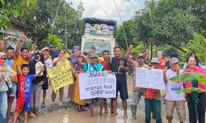 Bupati Egi Apresiasi Kritik Kreatif Warga Soal Jalan Rusak