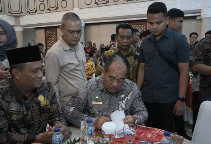 Bupati Asahan Tanda Tangani Nota Kesepahaman Program Makan Bergizi Gratis