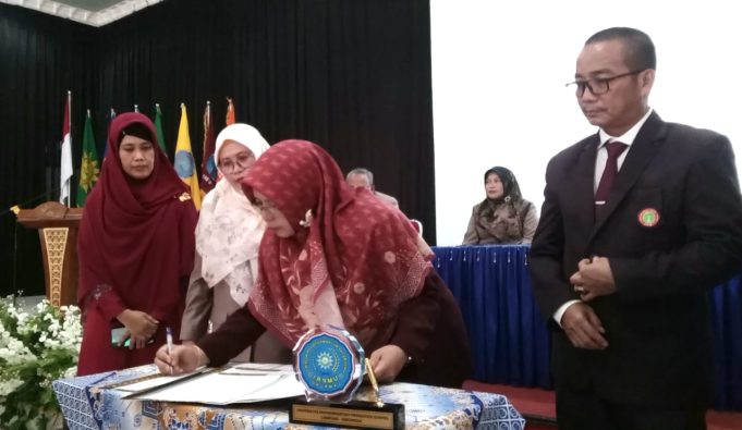 Ratusan Mahasiswa Umpri Ikuti Yudisium – Angkat Sumpah