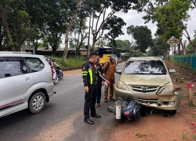 Lakalantas Avanza vs Yamaha Fino di Bintan, Pemotor Alami Luka Berat
