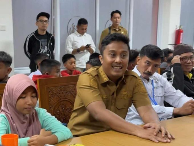 Pastikan Aktivitas Belajar Berjalan Baik, Wagub Vasko Tinjau Langsung Sekolah Rakyat