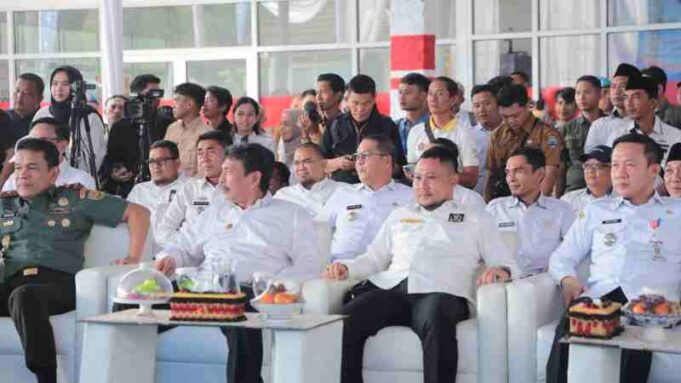 Bupati Tubaba Hadiri Peluncuran Koperasi Merah Putih dan Peringatan Hari Koperasi Nasional ke-78