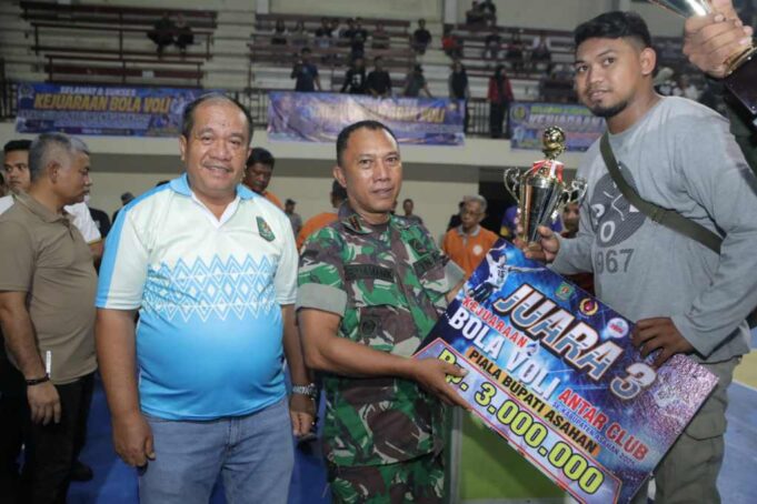 Penutupan Turnamen Bola Voli Bupati Cup, Dorong Semangat Sportivitas – Prestasi