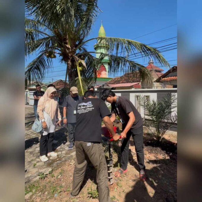 KKN UINRIL, Konservasi Air Melalui Pembuatan Lubang Resapan Biopori Dicanangkan