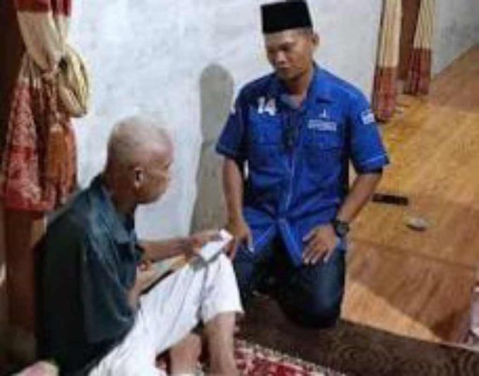 Wakil Ketua DPRD Pasaman Jenguk Simpatisan Partai