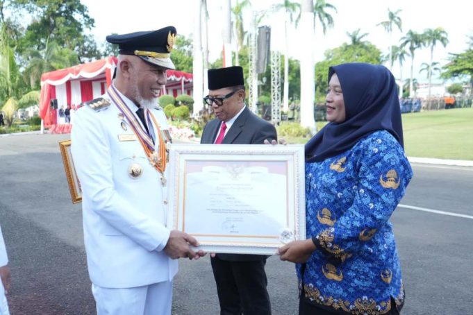 Momentum HUT ke-80 RI, 3 Tokoh Peroleh Penghargaan dari Pemprov Sumbar