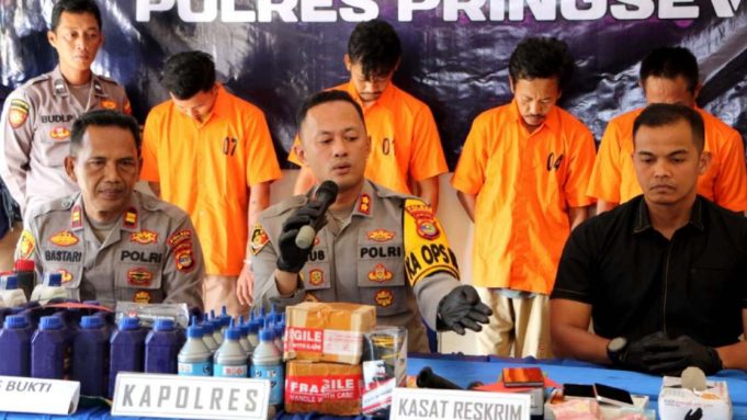 Polres Pringsewu Gulung 13 Tersangka Pencurian, Tiga Diantaranya TO