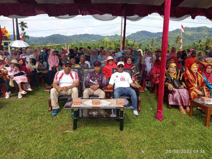 Negari Panti Selatan Gelar Pawai Alegoris HUT RI ke-80