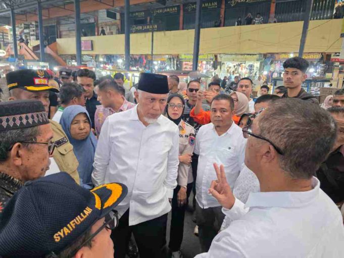 Mahyeldi Tinjau Langsung Lokasi Kebakaran di Pasar Payakumbuh