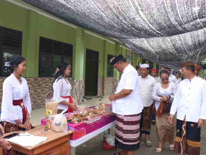 Wabup I Komang Koheri, Hadiri Ibadah Raya Oikoumene