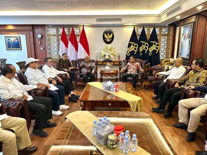 Ketum PWI Munir Sambangi Kementerian Hukum