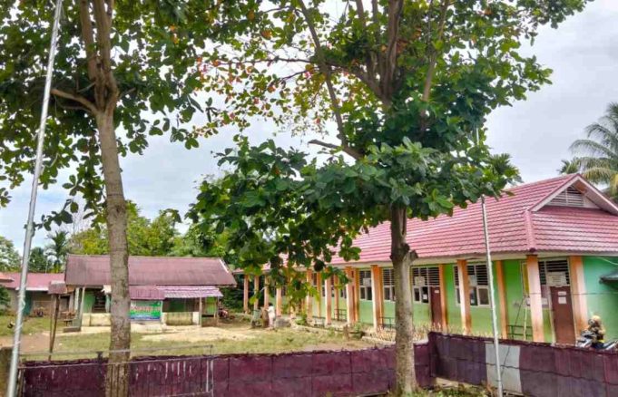Program Bupati Benteng Bebinar Melalui Lampu Sekolah & Lampu Taman