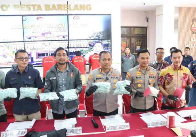 Pemusnahan 751,18 gram Sabu – Bongkar Peredaran Liquid Vape Ilegal di Polresta Barelang
