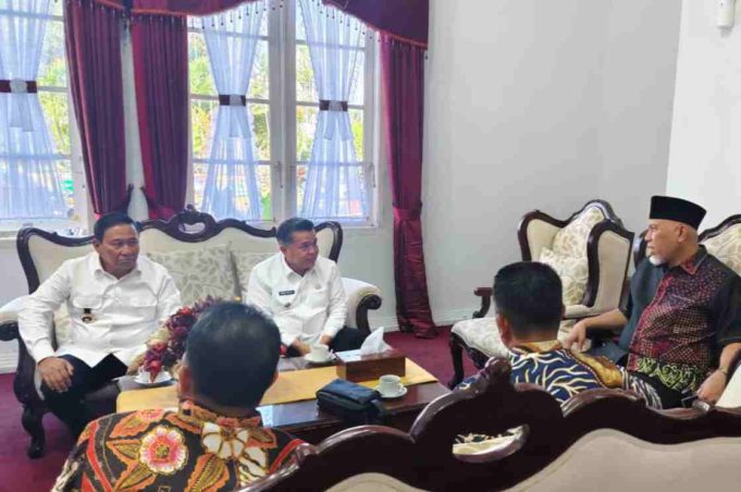 Pertemuan Koordinasi Satgas MBG se-Sumbar, Ini Harapan Gubernur Mahyeldi