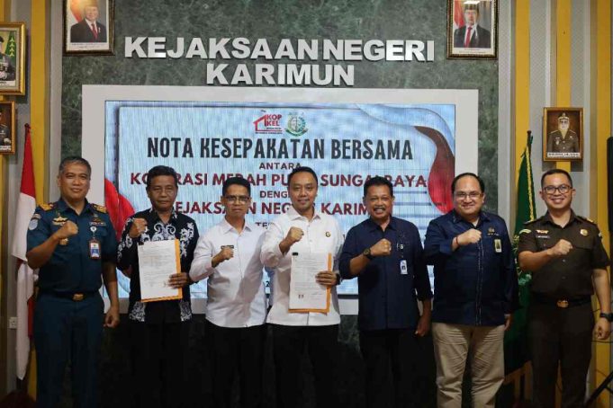 Kejari Karimun – Koperasi Merah Putih Sungai Raya Tandatangani Nota Kesepahaman