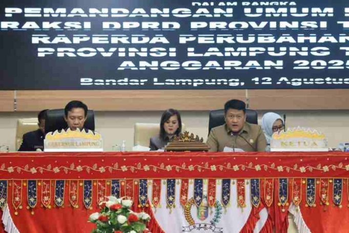 Rapat Paripurna DPRD, Sampaikan Catatan Strategis pada Raperda Perubahan APBD Lampung 2025
