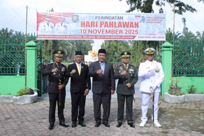 Forkopimda Asahan Peringati Hari Pahlawan di TMP Kisaran