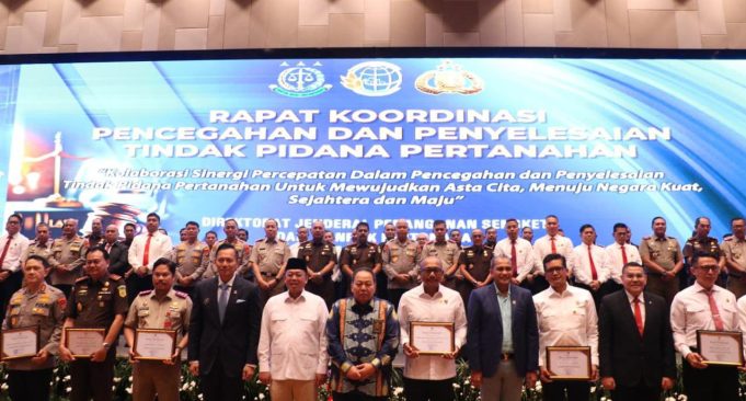 Kapolresta Tanjungpinang Raih Pin Emas ATR/BPN atas Keberhasilan Ungkap Mafia Tanah Rp16,8 Miliar