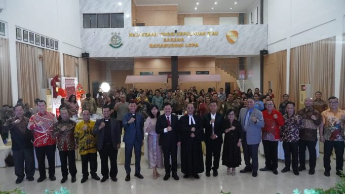 Kejati Kepri Rayakan Natal Penuh Sukacita, Kajati Tegaskan Integritas: “Tegakkan Hukum dengan Adil dan Tidak Berpihak”