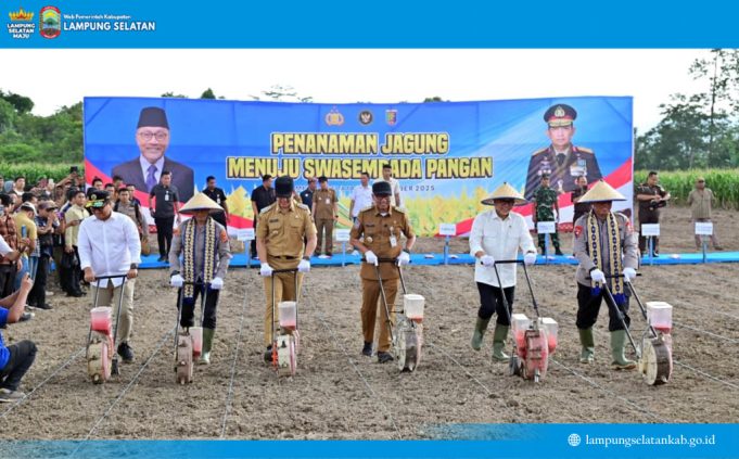Produksi Pangan Melonjak, Zulhas : Gotong Royong Kunci Ketahanan Nasional