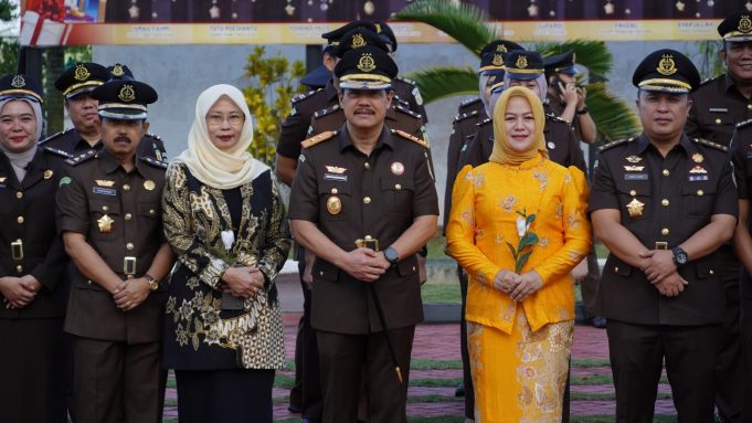 Kajati Kepri Pimpin Upacara Hari Ibu ke-97, Tegaskan Peran Strategis Perempuan Menuju Indonesia Emas 2045