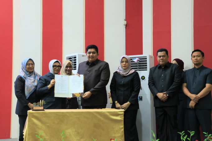 Bupati Dan Wakil Bupati Bintan Hadiri Rapat Paripurna, Pengesahan Ranperda Bintan Karya Bahari
