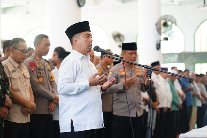 Penghormatan Terakhir untuk 6 Korban Galodo, Ketua DPRD Agam Pimpin Doa Salat Jenazah