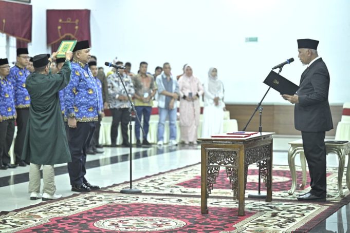 Gubernur Lantik Andree Harmadi Algamar Sebagai Kabiro Umum Setdaprov Sumbar