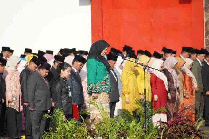 Wali Kota Hj. Eva Dwiana Pimpin Upacara Peringatan Hari Kartini 2026